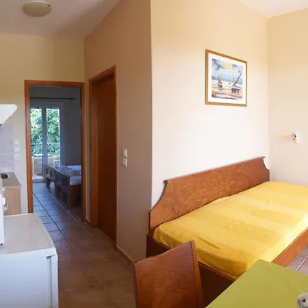 Aggelina's 3* Xi Beach